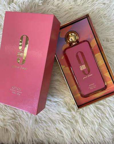 9 AM POUR FEMME